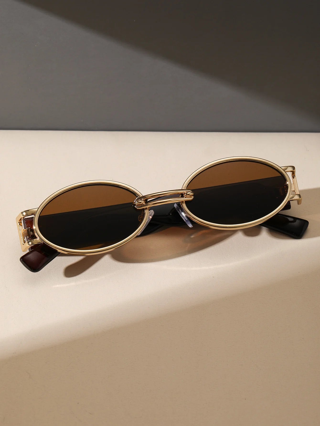 UrbanGlint Oval Sunglasses